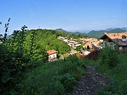 10 Dal sent. 537 vista sul Cantul di Aviatico